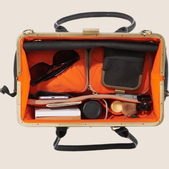 LAFLORE Paris Doquintin Black 3-way Convertible Handbag - Picture 9 of 14